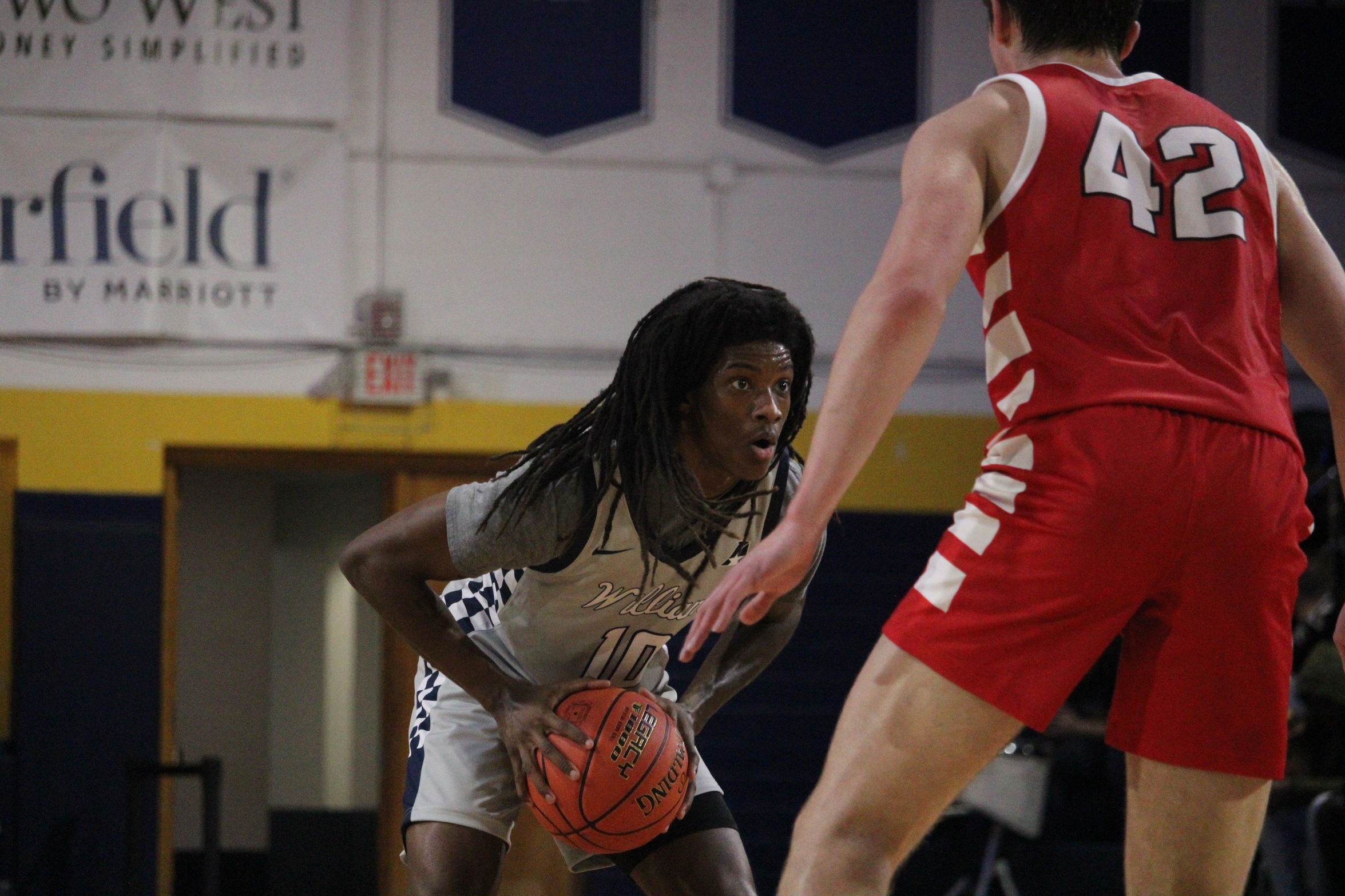 Statesmen Dominate Second Half to Defeat Missouri Valley